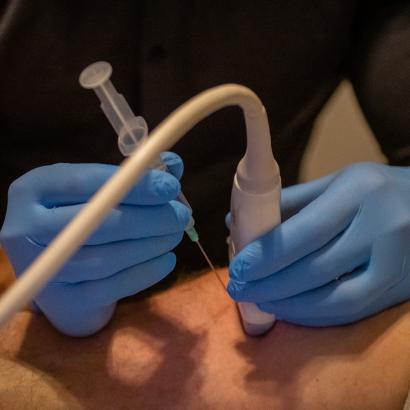 knee injection clinic