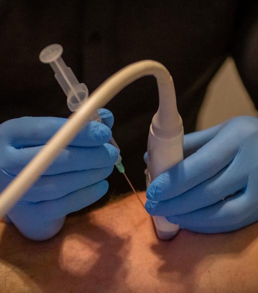knee injection clinic